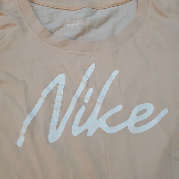 Nike Dri-Fit T Shirt Women XS Pink Graphic Tee Activewear CQ0258-664 - Picture 3 of 4